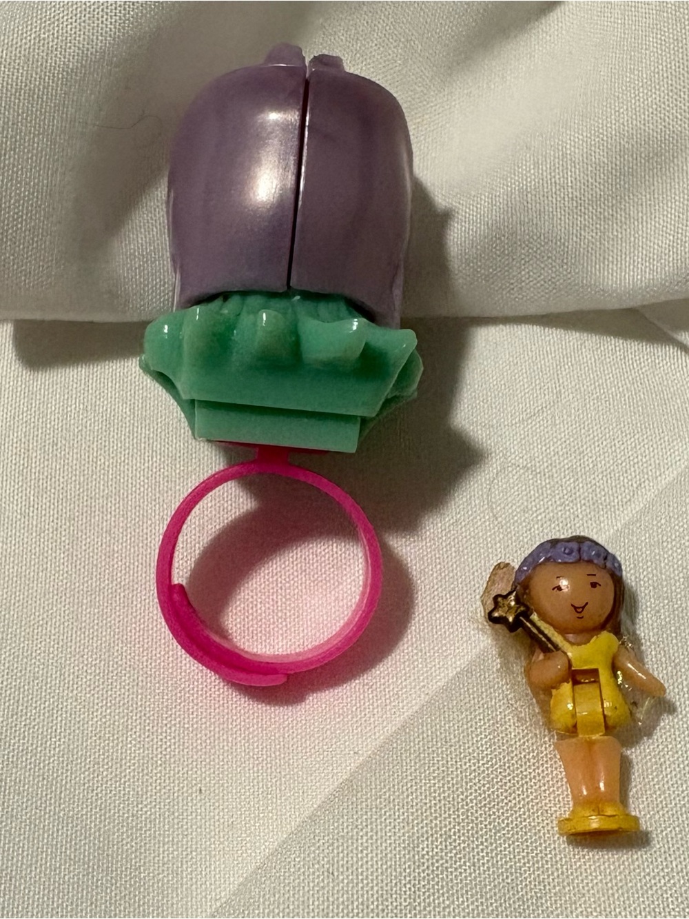 Polly Pocket Tulip Petal Fairy Ring, Complete, 1993 by Blue Bird